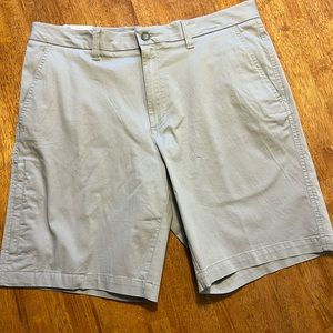 Croft & Barrow Chono flat front shorts - brand new - 34 W